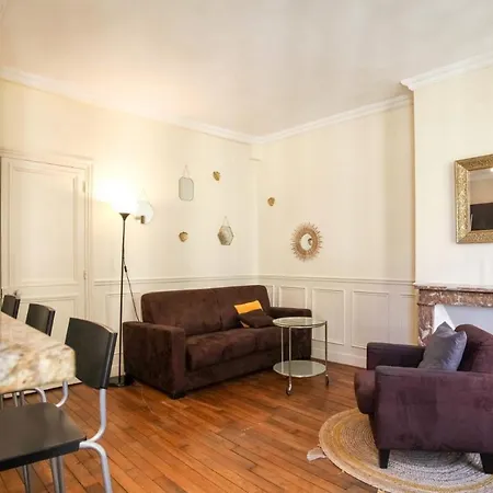 Tour Eiffel Sevres - Babylone 2 Apartment *